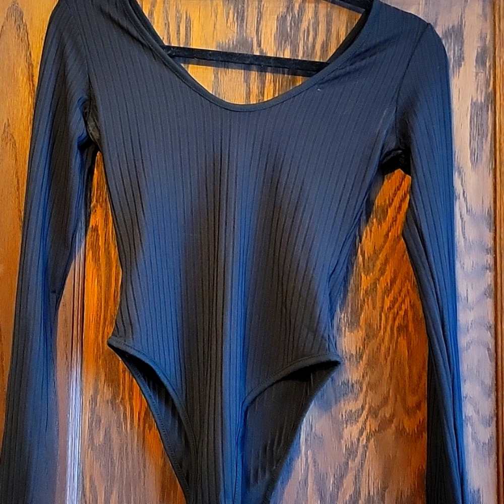💰5 for $15 • Black Bodysuit
